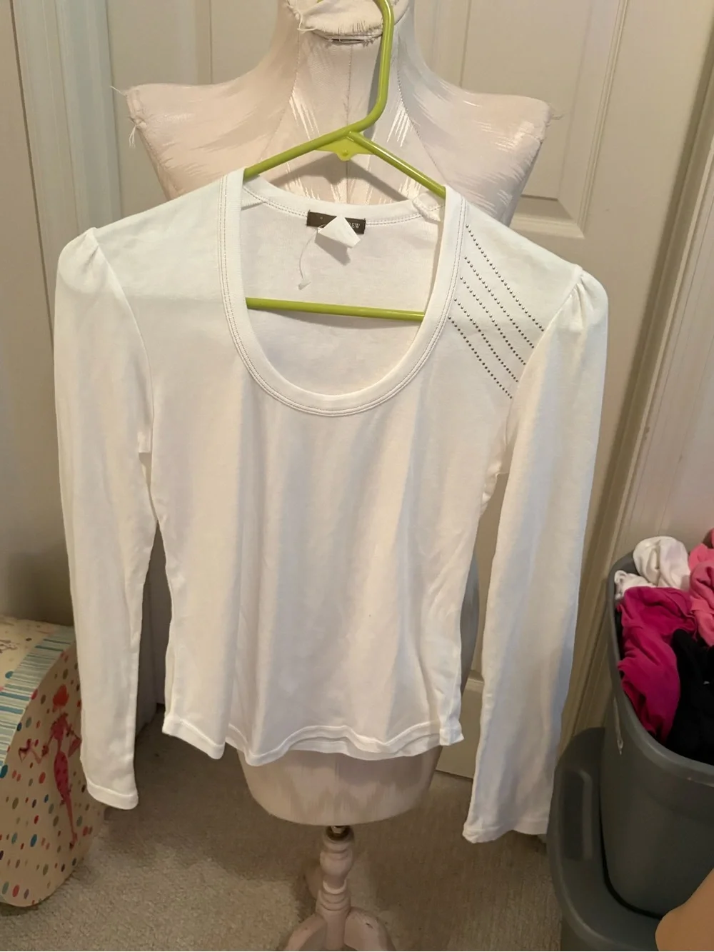 J. Crew Women’s White Long-Sleeve Scoop Neck Top with Shoulder Detail new Small